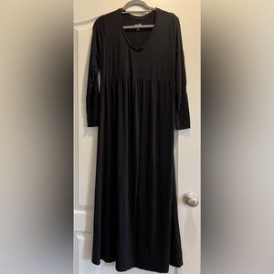 Isabel Maternity long sleeved black maxi dress- Size Medium